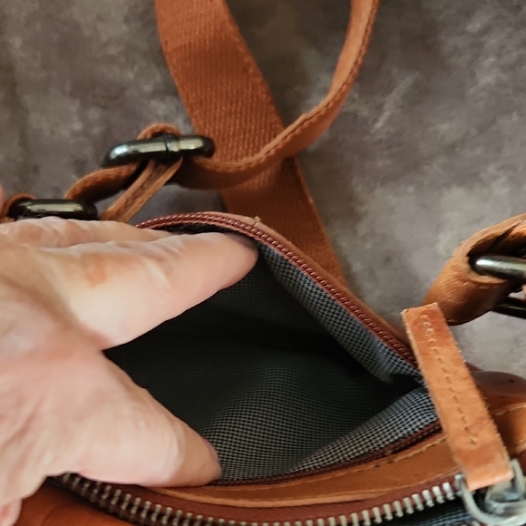 Spikes & Sparrow Tan Leather Belt Bag - Picture 11 of 13